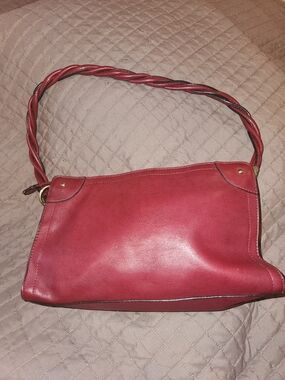 Relic Women’s Red Leather Shoulder Bag - Classic Style